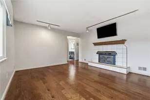 4770 Sherwood Dr, Pittsburgh, PA 15236 - Photo 7