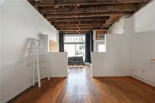 2828 Spring St, Pittsburgh, PA 15210 - Photo 5
