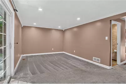 24 W Cortland Dr, Kennedy Township, PA 15136 - Photo 15