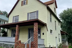 211 Cedar Ave, Sharon, PA 16146 - Photo 1