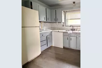 211 Cedar Ave, Sharon, PA 16146 - Photo 9