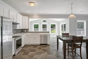 513 Royal Ct, North Fayette, PA 15057 - Photo 9
