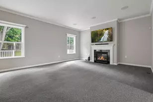 513 Royal Ct, North Fayette, PA 15057 - Photo 5