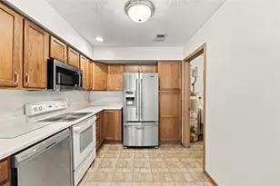 133 Barrington Dr, Collier Township, PA 15071 - Photo 17