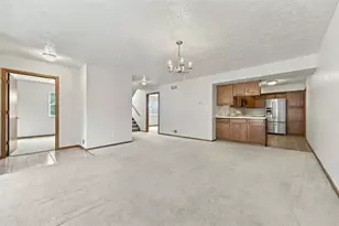 133 Barrington Dr, Collier Township, PA 15071 - Photo 9