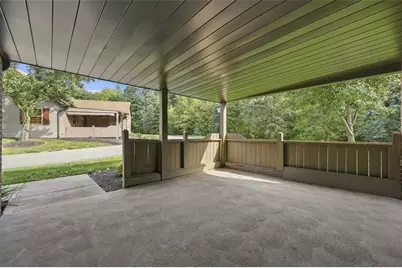 133 Barrington Drive, Collier Township, PA 15071 - Photo 5
