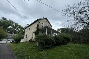 109 Mercer Ave, Hermitage, PA 16161 - Photo 1