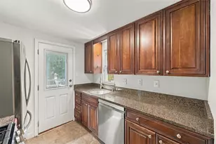 2291 Lambeth Dr, Pittsburgh, PA 15241 - Photo 7