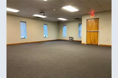 1326 Streets Run Rd, West Mifflin, PA 15236 - Photo 3