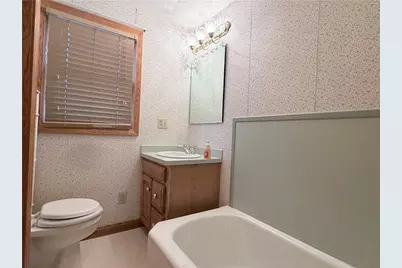642 Hawthorne Ave, Kittanning, PA 16201 - Photo 13