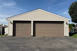 214 Magnolia St, Whitaker, PA 15120 - Photo 17