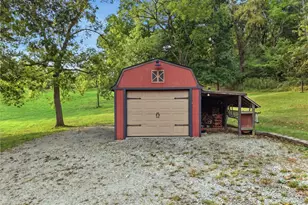 369 Hoover Works Rd, McClellandtown, PA 15458 - Photo 39