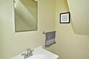 349 Oak Rd, Pittsburgh, PA 15239 - Photo 17