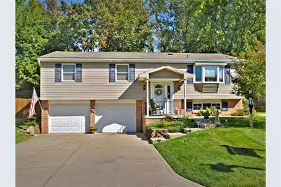 349 Oak Rd, Pittsburgh, PA 15239 - Photo 1
