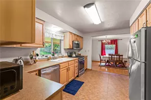 70 Fairmont Ave, East Washington Boro, PA 15301 - Photo 9