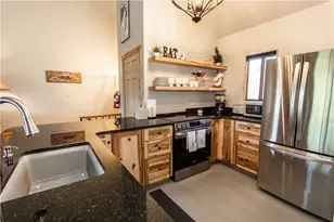 2504 Swiss Mountain Dr, Seven Springs, PA 15622 - Photo 11