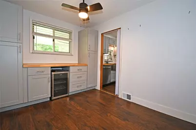 433 Ridgemont Dr, Pittsburgh, PA 15220 - Photo 13