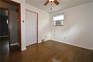 433 Ridgemont Dr, Pittsburgh, PA 15220 - Photo 19
