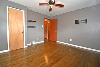433 Ridgemont Dr, Pittsburgh, PA 15220 - Photo 17