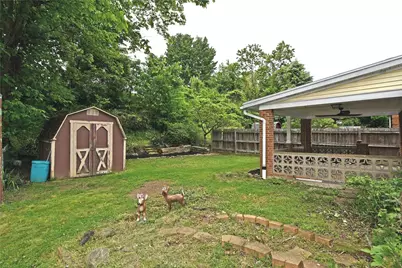 433 Ridgemont Dr, Pittsburgh, PA 15220 - Photo 31