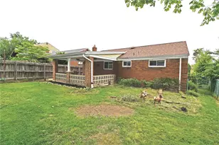 433 Ridgemont Dr, Pittsburgh, PA 15220 - Photo 29