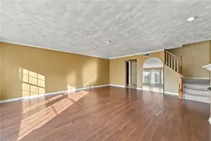 132 Odinwood Ct, Greensburg, PA 15601 - Photo 5