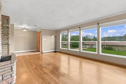 125 Schar Ct, Pittsburgh, PA 15209 - Photo 9