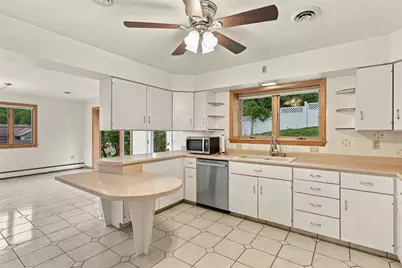 125 Schar Ct, Pittsburgh, PA 15209 - Photo 15