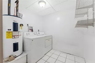 195 Michael Dr, South Union Township, PA 15401 - Photo 39