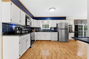 195 Michael Dr, South Union Township, PA 15401 - Photo 13