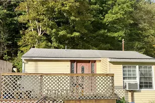 18 E Willow Ln, Springhill Township, PA 15451 - Photo 1