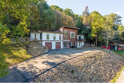 1645 Pegher Lane, Pittsburgh, PA 15143 - Photo 3