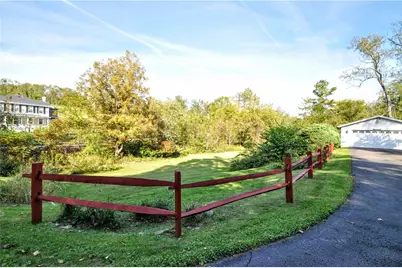 8 Homewood Dr, Fallowfield, PA 15022 - Photo 3