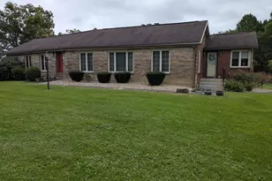 637 Wallace Run Rd, Big Beaver, PA 15010 - Photo 3