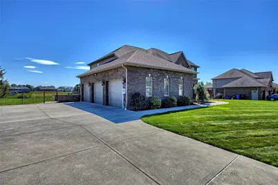 7521 Natalie Ln, North Huntingdon, PA 15642 - Photo 45