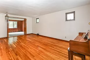 1050 Ardmore Manor Dr, Pittsburgh, PA 15221 - Photo 5