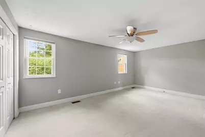 2736 Meadowcrest Ct, Pittsburgh, PA 15090 - Photo 17