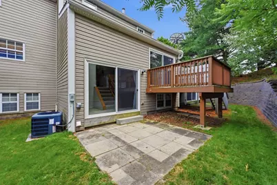2736 Meadowcrest Ct, Pittsburgh, PA 15090 - Photo 27