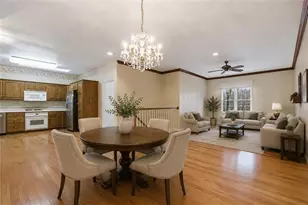 107 Boxwood Ct, Peters Township, PA 15317 - Photo 7