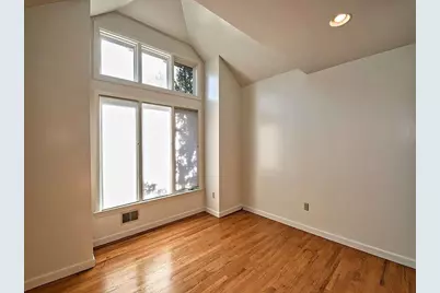 107 Fox Ridge Farms Dr, Pittsburgh, PA 15215 - Photo 3