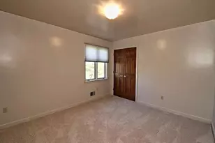 107 Fox Ridge Farms Dr, Pittsburgh, PA 15215 - Photo 17