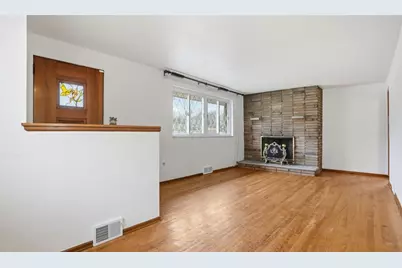 4782 Barone Dr, Pittsburgh, PA 15227 - Photo 13