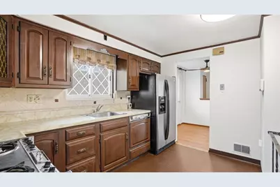4782 Barone Dr, Pittsburgh, PA 15227 - Photo 17