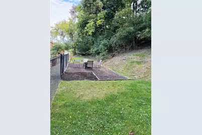 451 Saratoga Dr, Pittsburgh, PA 15236 - Photo 7