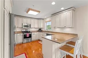 1053 Waterford Ct E, North Strabane, PA 15317 - Photo 9