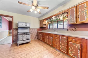 712 Depot St, Hempfield Township, PA 15697 - Photo 17