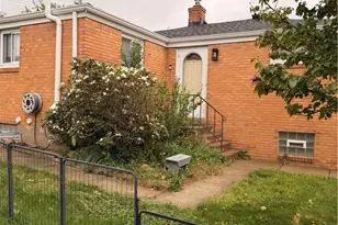 109 Eileen Dr, Pittsburgh, PA 15227 - Photo 3