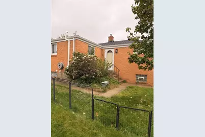 109 Eileen Dr, Pittsburgh, PA 15227 - Photo 3