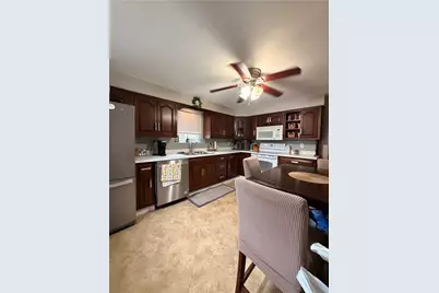 109 Eileen Dr, Pittsburgh, PA 15227 - Photo 15