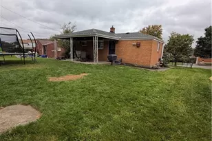 109 Eileen Dr, Pittsburgh, PA 15227 - Photo 29